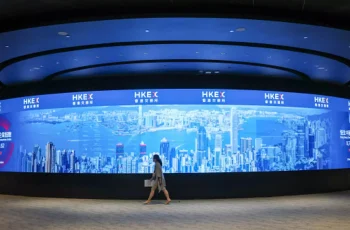 5 Reasons Why Mainland Chinese Investors are Flooding Hong Kong’s Stock Market